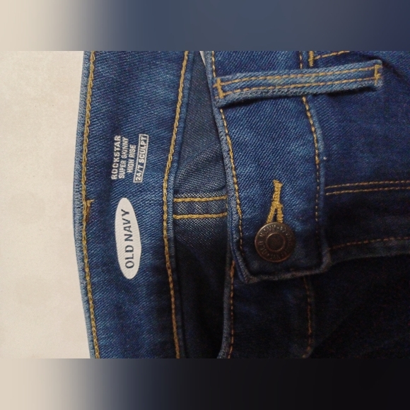 Women's Jean's Old Navy rock star size 6 - Picture 3 of 4